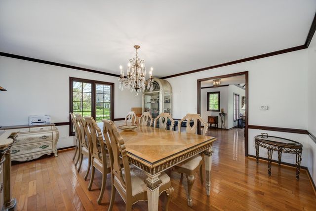 1340 Wood Hill Lane, Lake Forest, IL 60045
