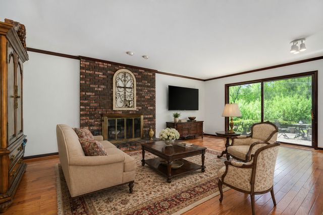 1340 Wood Hill Lane, Lake Forest, IL 60045