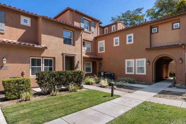17019 Camino Marcilla 11, San Diego, CA 92127