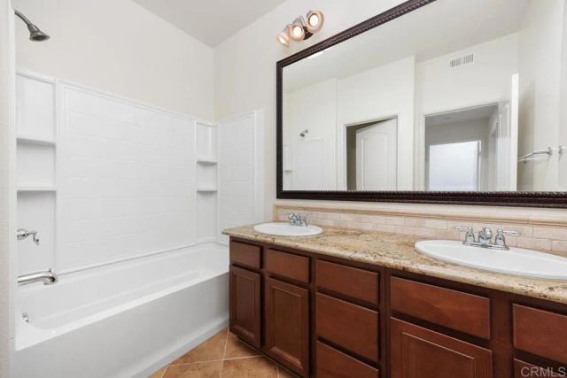 17019 Camino Marcilla 11, San Diego, CA 92127