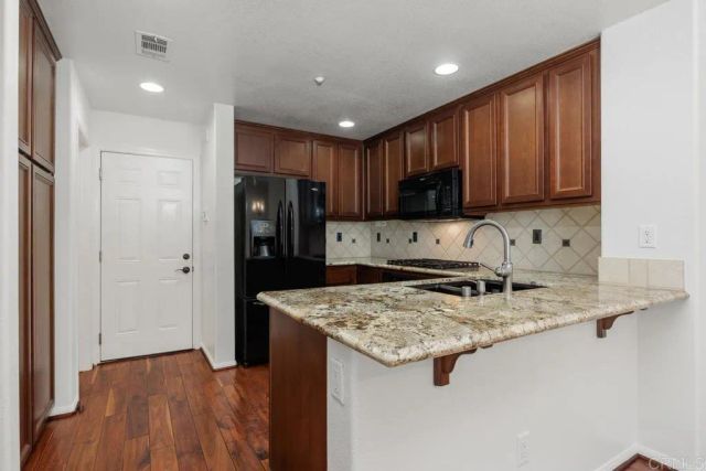 17019 Camino Marcilla 11, San Diego, CA 92127
