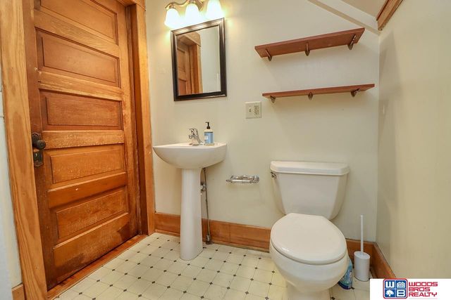 4834 Madison Avenue, Lincoln, NE 68504