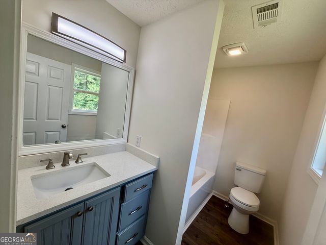 1021 Friendship Road, Hartwell, GA 30643