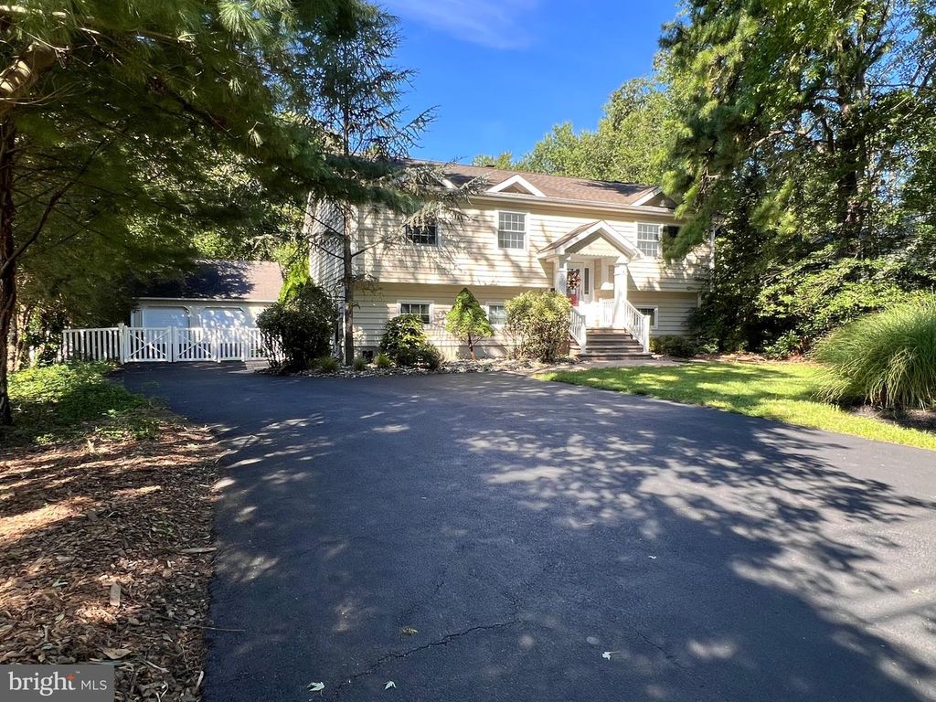 355 HOLLY RD, Marlton, NJ 08053