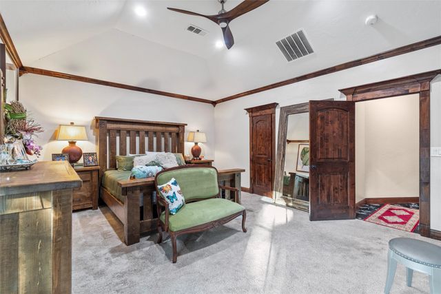 1006 Manning Street, Grand Prairie, TX 75051