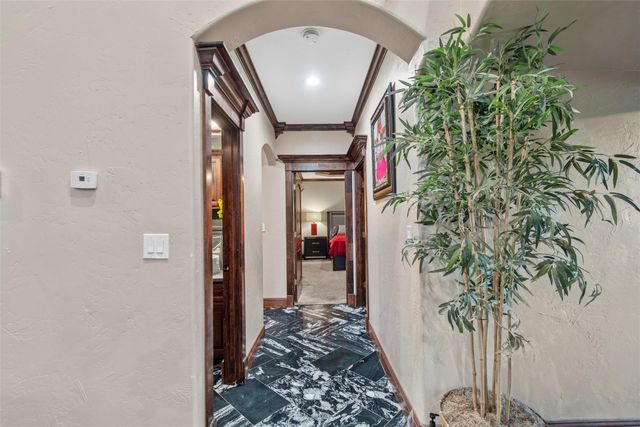 1006 Manning Street, Grand Prairie, TX 75051