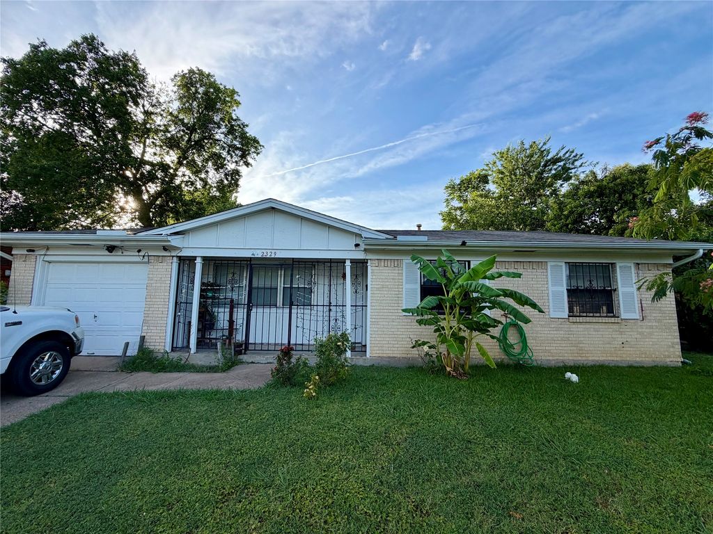 2329 Clover Ridge Drive, Dallas, TX 75216