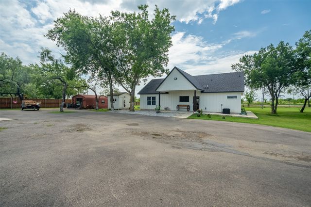 7002 Fair Road, Kaufman, TX 75142