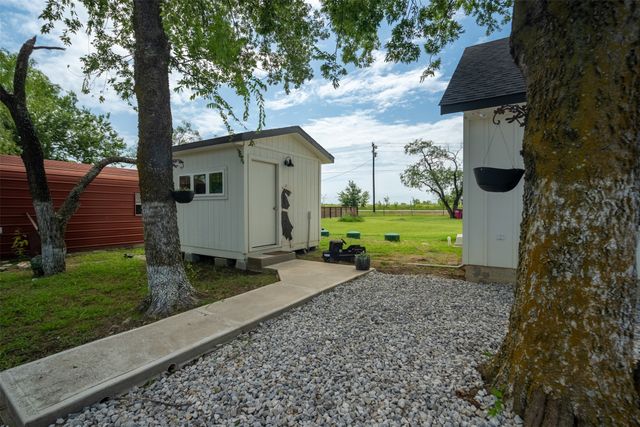 7002 Fair Road, Kaufman, TX 75142