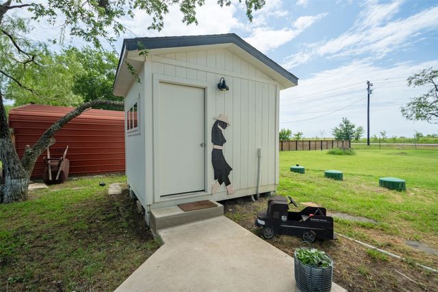 7002 Fair Road, Kaufman, TX 75142