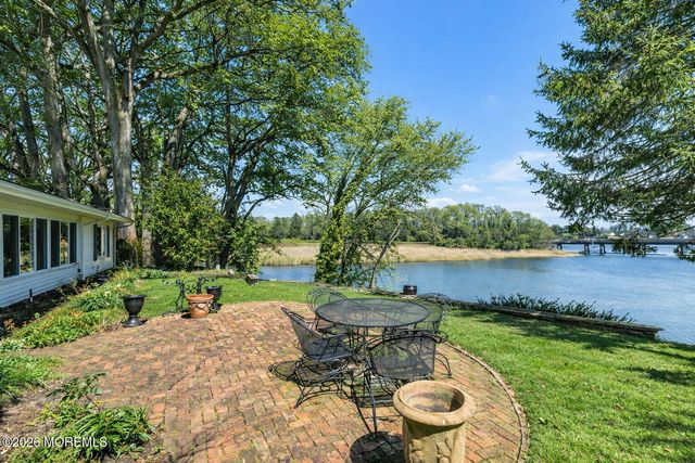 73 Hubbard Avenue, Red Bank, NJ 07701