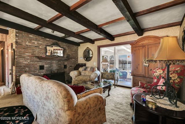 73 Hubbard Avenue, Red Bank, NJ 07701