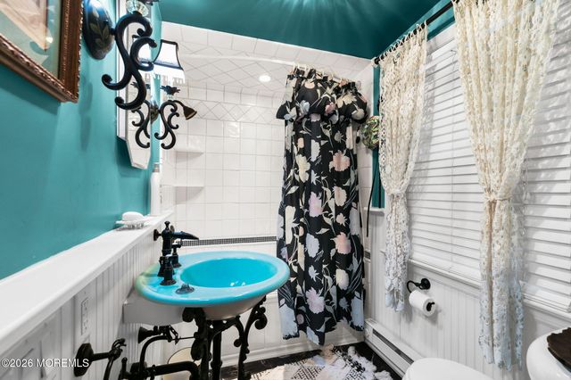 73 Hubbard Avenue, Red Bank, NJ 07701