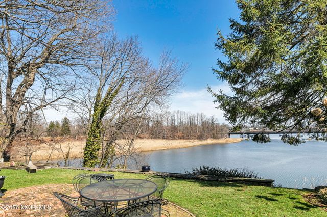 73 Hubbard Avenue, Red Bank, NJ 07701