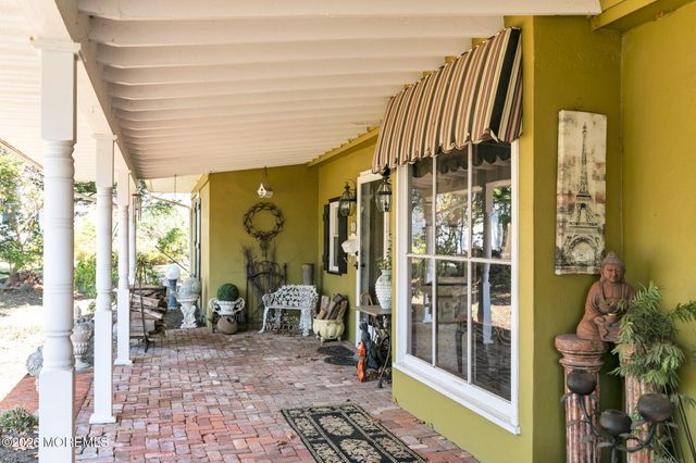 73 Hubbard Avenue, Red Bank, NJ 07701