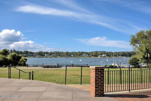 73 Hubbard Avenue, Red Bank, NJ 07701