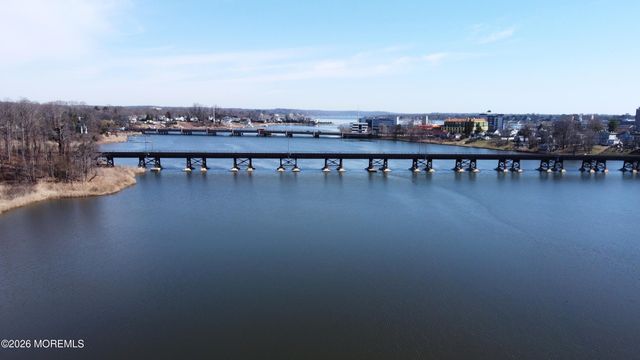 73 Hubbard Avenue, Red Bank, NJ 07701