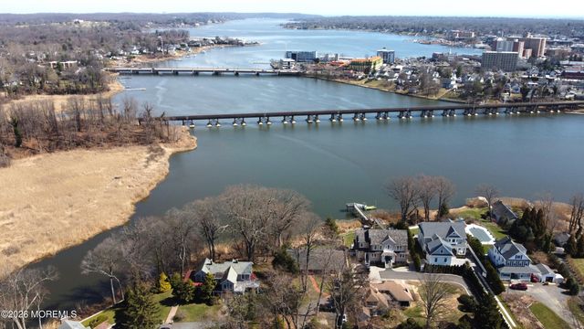 73 Hubbard Avenue, Red Bank, NJ 07701