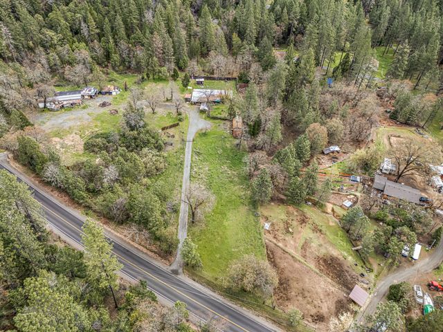 9650 W Evans Creek Road, Rogue River, OR 97537