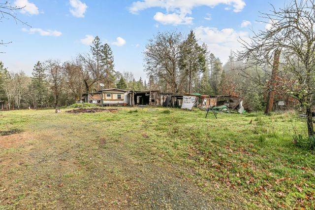9650 W Evans Creek Road, Rogue River, OR 97537