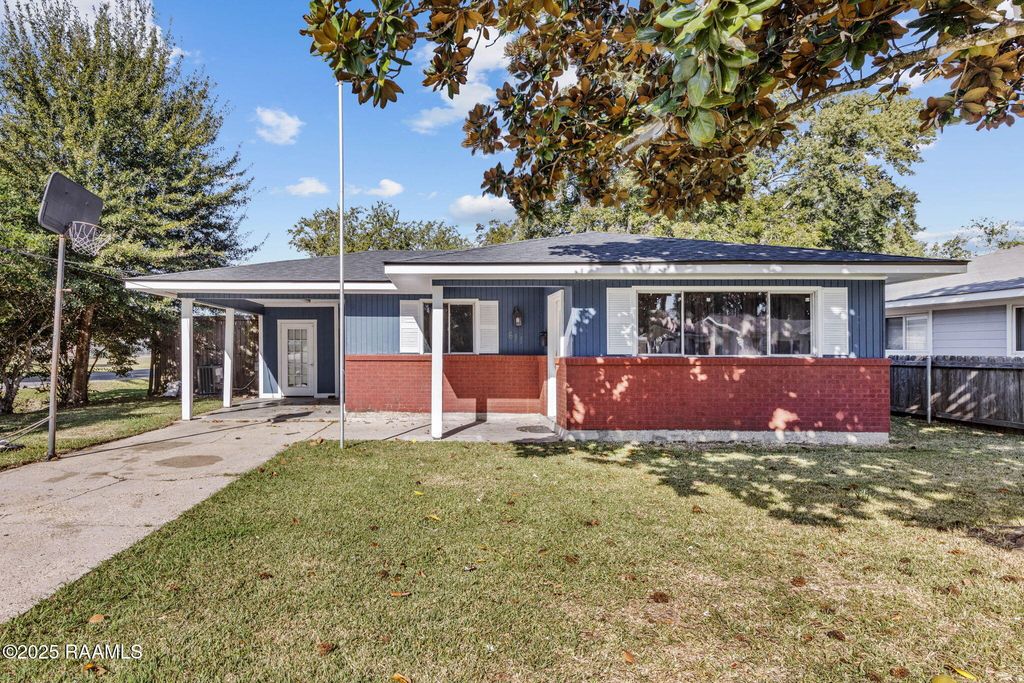 611 Victory Drive, New Iberia, LA 70563