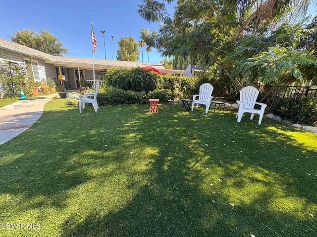 22900 Roscoe Boulevard, West Hills, CA 91304