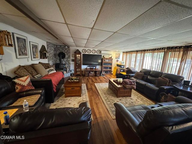 22900 Roscoe Boulevard, West Hills, CA 91304
