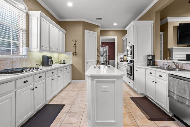 2312 Scenic Drive, Plano, TX 75025