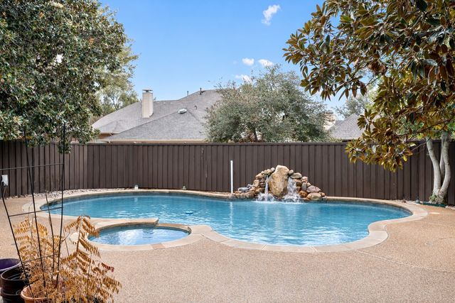 2312 Scenic Drive, Plano, TX 75025