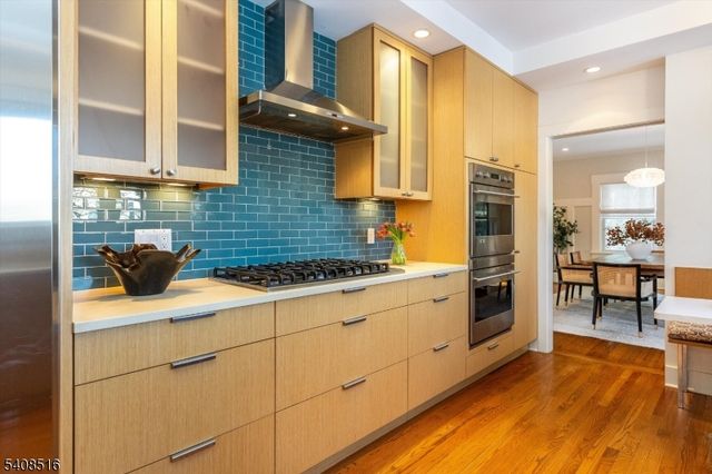 166 Montclair Ave, Montclair Twp., NJ 07042