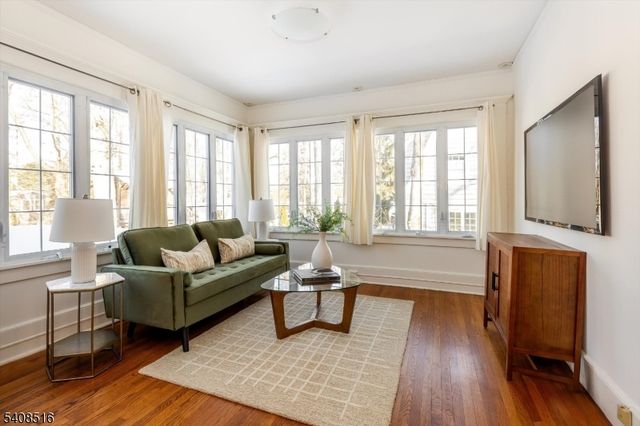 166 Montclair Ave, Montclair Twp., NJ 07042