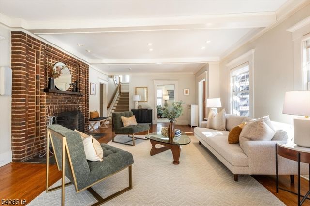 166 Montclair Ave, Montclair Twp., NJ 07042