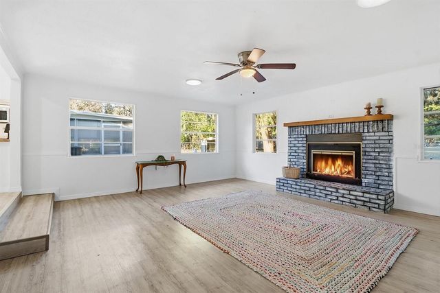 1045 N FAN PALM POINT, Crystal River, FL 34429