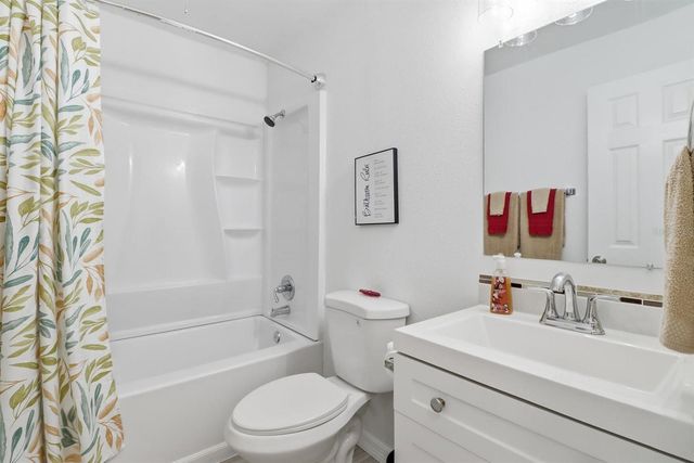 1045 N FAN PALM POINT, Crystal River, FL 34429