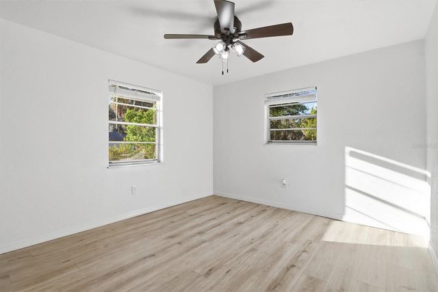 1045 N FAN PALM POINT, Crystal River, FL 34429