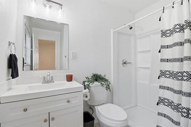 1045 N FAN PALM POINT, Crystal River, FL 34429