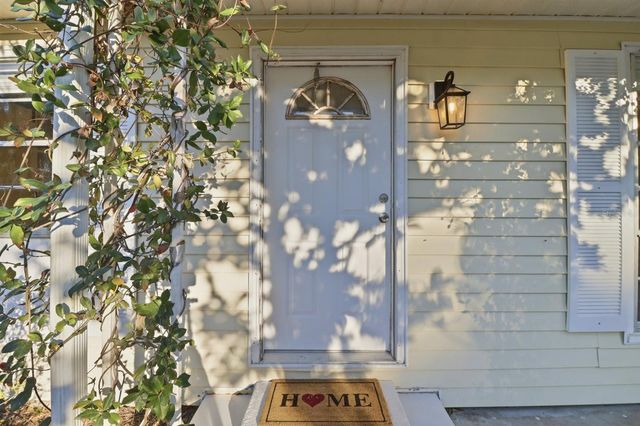 1045 N FAN PALM POINT, Crystal River, FL 34429