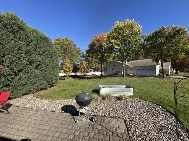 4425 33rd STREET S, La Crosse, WI 54601
