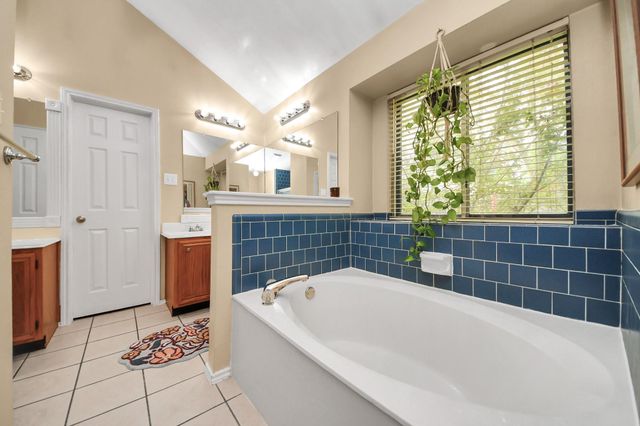 1703 San Jose Block, Friendswood, TX 77546