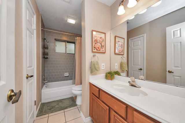 1703 San Jose Block, Friendswood, TX 77546
