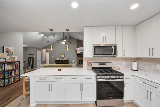 1703 San Jose Block, Friendswood, TX 77546