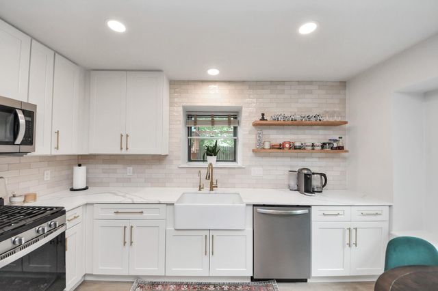 1703 San Jose Block, Friendswood, TX 77546