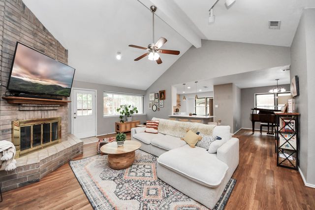 1703 San Jose Block, Friendswood, TX 77546