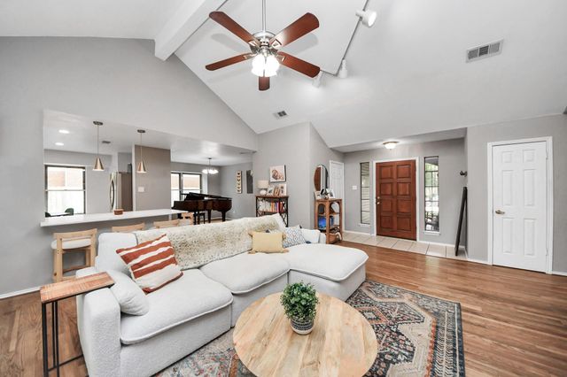 1703 San Jose Block, Friendswood, TX 77546