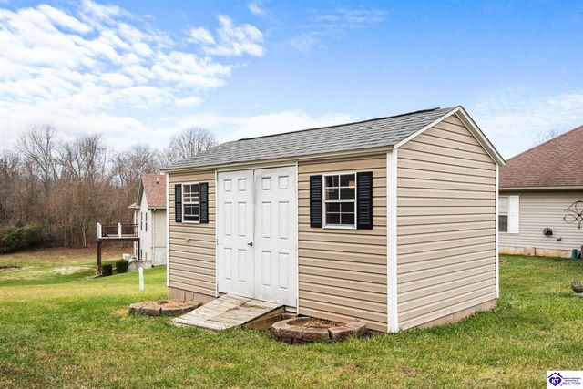 111 Victory Lake Drive, Vine Grove, KY 40175