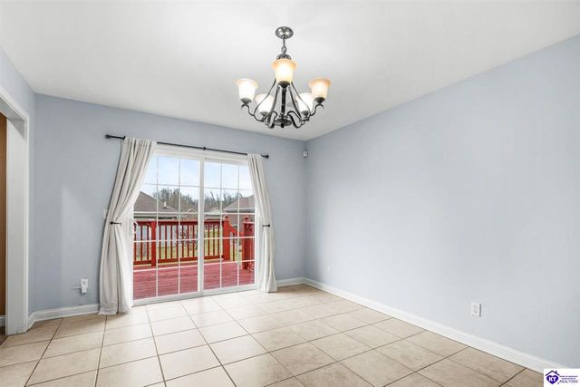 111 Victory Lake Drive, Vine Grove, KY 40175