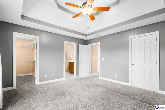 111 Victory Lake Drive, Vine Grove, KY 40175