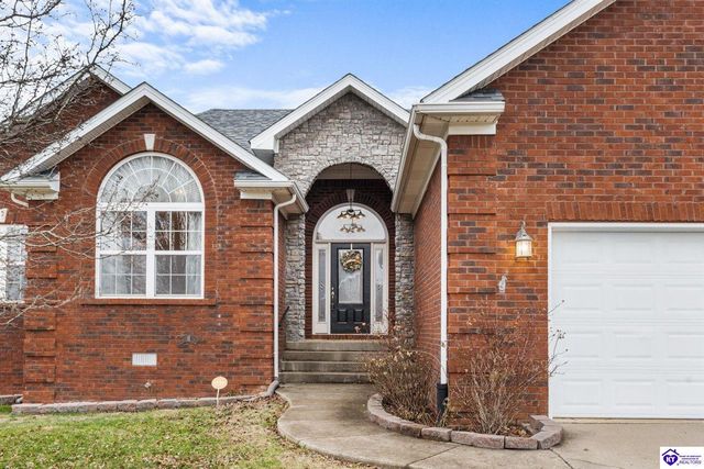 111 Victory Lake Drive, Vine Grove, KY 40175