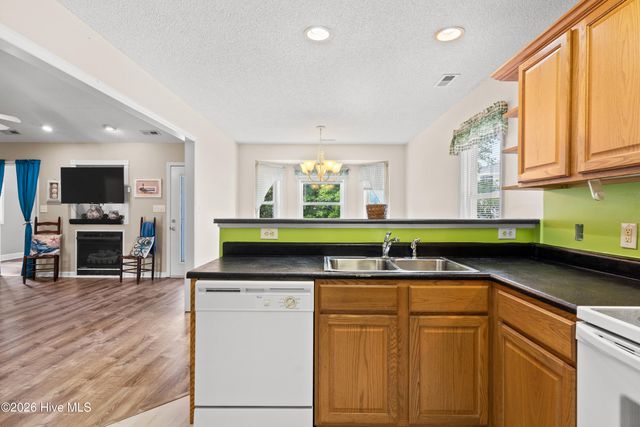 2799 Sea Aire Drive SW, Supply, NC 28462