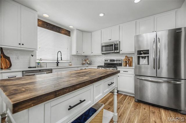 3874 Scarlet Oak Drive, House Springs, MO 63051